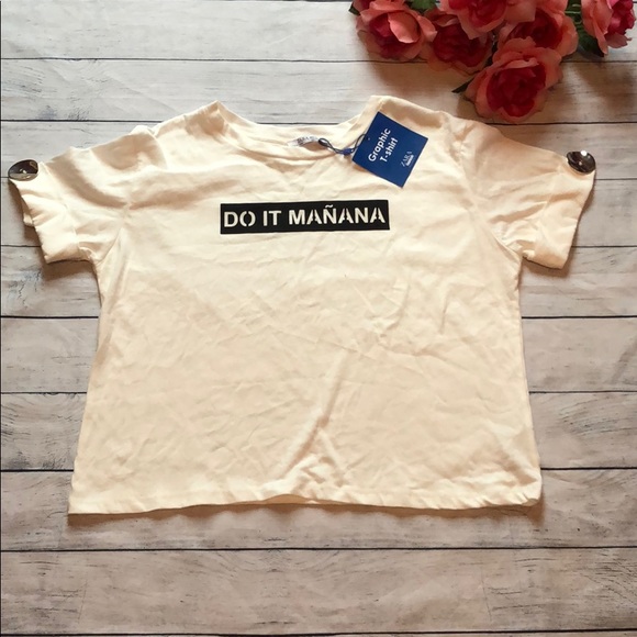 Zara Tops - Zara Trafaluc Graphic Manana Gold Disc Cropped Tee